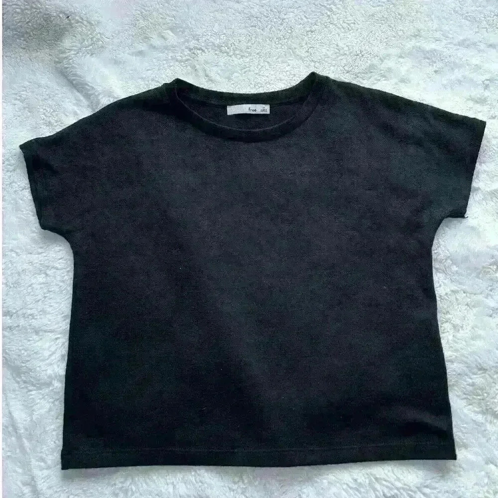 Aritzia Wilfred Black/ Burgundy‎ Cropped Tops Sz S/M Bundle - Picture 2 of 8